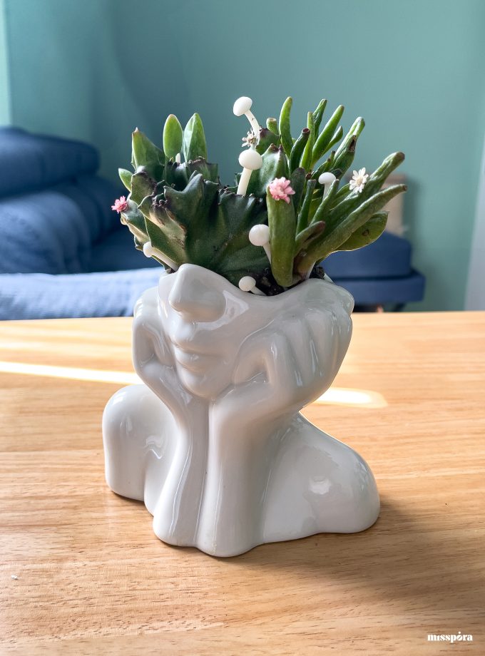 Escultura Viva Reina Espora – Cerámica